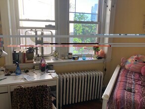 76 Egmont St, Unit 5 in Brookline, MA - Building Photo - Building Photo