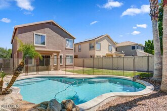 14855 W Columbine Dr in Surprise, AZ - Building Photo - Building Photo