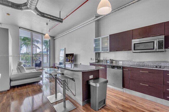 3029 NE 188th St, Unit 302 in Aventura, FL - Building Photo - Building Photo