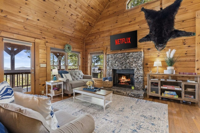 105 Joanna Ct in Morganton, GA - Foto de edificio - Building Photo