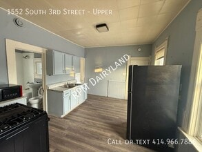 1552 S 3rd St in Milwaukee, WI - Foto de edificio - Building Photo