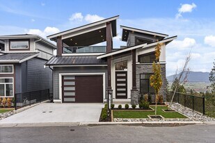 5248 Goldspring Pl in Chilliwack, BC - Building Photo