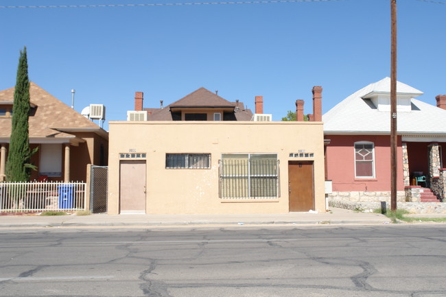 1109 E Yandell Dr in El Paso, TX - Building Photo - Building Photo