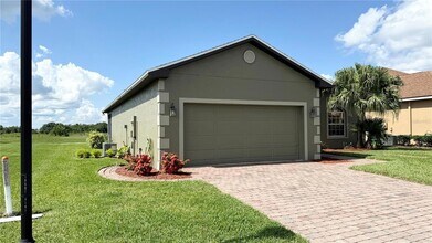 5432 Hogan Ln in Winter Haven, FL - Foto de edificio - Building Photo