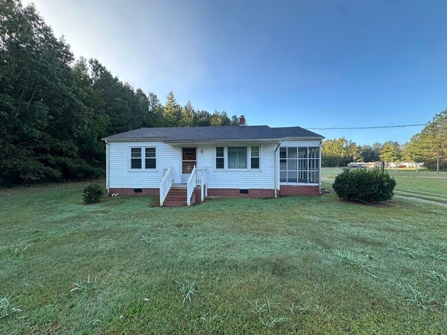 property at 842 U.S. Hwy 158 W