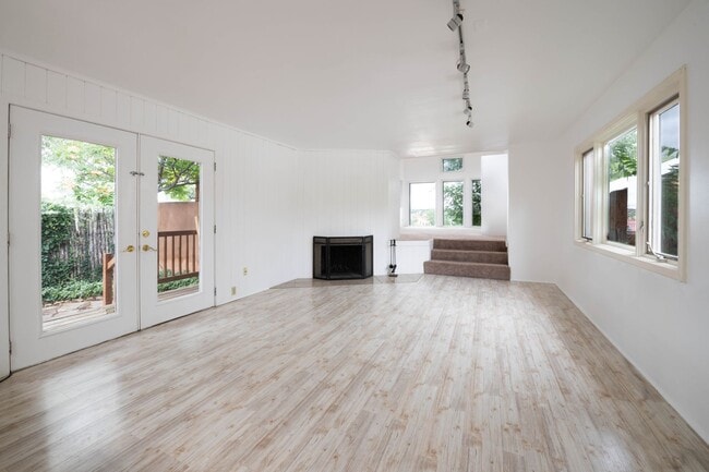 property at 1115 Agua Fria St