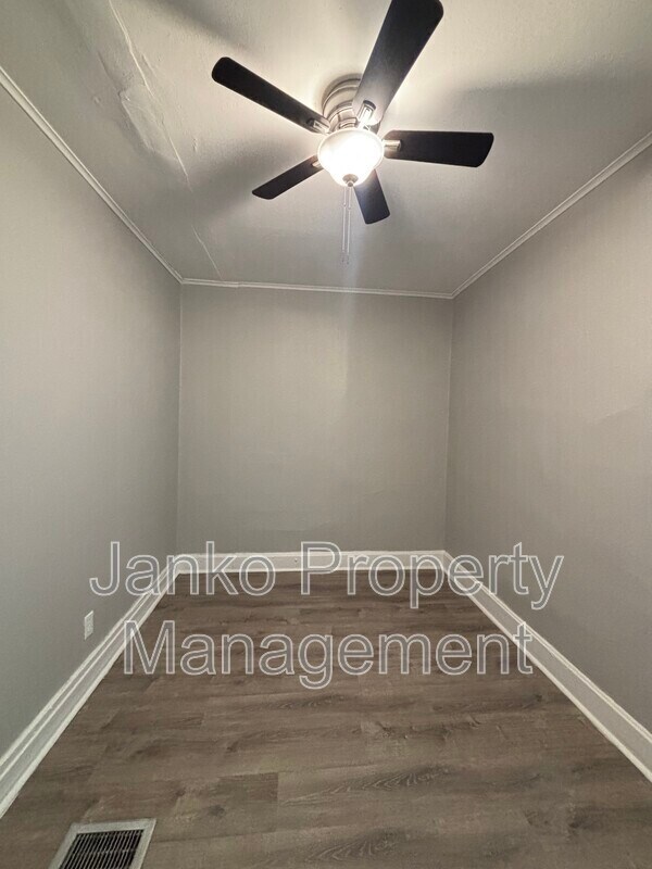 7636 S Drexel Ave in Chicago, IL - Building Photo - Building Photo