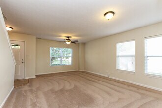 1237 Silver Ridge Ln in Brownsburg, IN - Building Photo - Building Photo