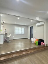 7 Virginia Ave in Port Washington, NY - Building Photo - Building Photo