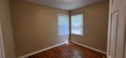 2008 E Grand St in Springfield, MO - Building Photo - Building Photo