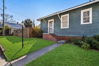 1235 E 50th St in Savannah, GA - Building Photo - Building Photo