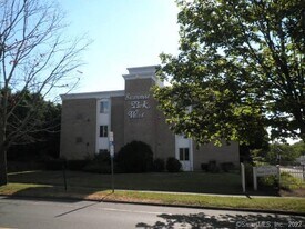 73 Park Ave in Danbury, CT - Building Photo