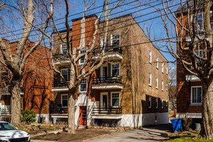 5715 De Darlington Av in Montréal, QC - Building Photo