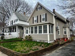 159 Mt Pleasant St in Norwich, CT - Building Photo - Building Photo