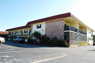 928 S Federal Hwy in Lake Worth, FL - Building Photo - Building Photo