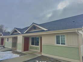 Samuelson Seniors Apartments in Sandpoint, ID - Building Photo
