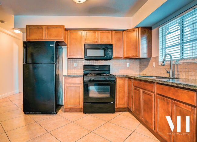 property at 1245.5 W 37th Dr