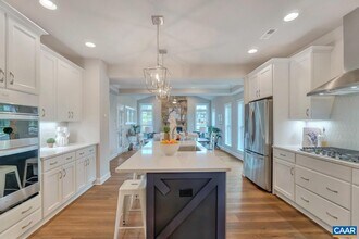 2132 Northside Dr in Charlottesville, VA - Building Photo - Building Photo