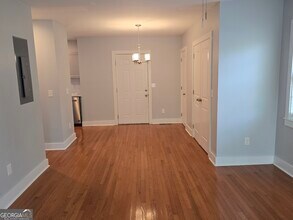 4075 Fairburn Ave SW in Atlanta, GA - Building Photo - Building Photo