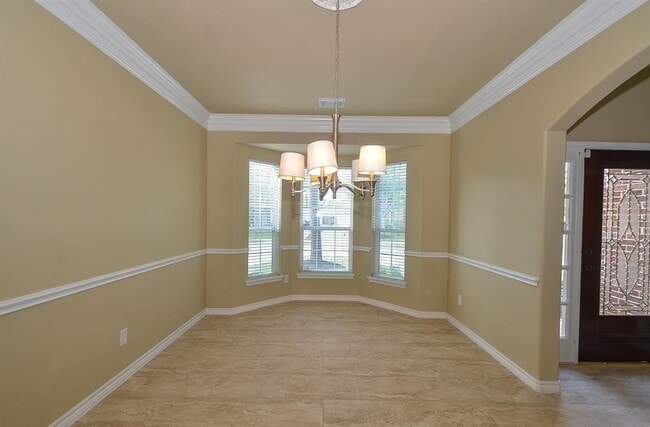 property at 5503 Langhorne Ct