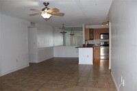 5750 Baywater Dr in Tampa, FL - Building Photo - Building Photo