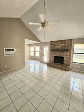 1709 Lincolnshire Way in Fort Worth, TX - Building Photo - Building Photo