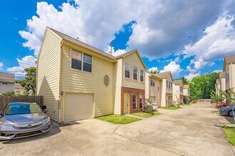 2212 Naomi St in Houston, TX - Building Photo - Building Photo