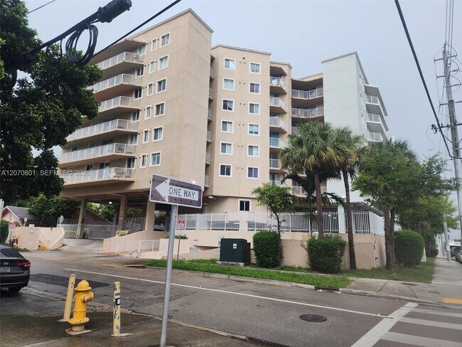 property at 102 SW 6th Ave