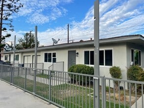7634 Garvalia Ave in Rosemead, CA - Foto de edificio - Building Photo