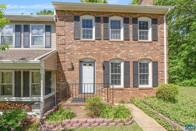 440 Wynridge Dr in Charlottesville, VA - Building Photo - Building Photo