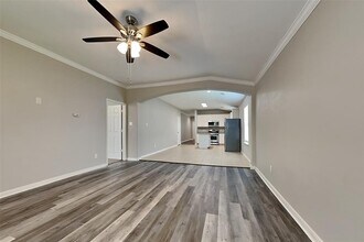 10835 Barker View Dr in Cypress, TX - Building Photo - Building Photo