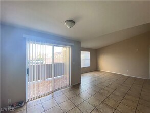 2300 E Silverado Ranch Blvd in Las Vegas, NV - Building Photo - Building Photo