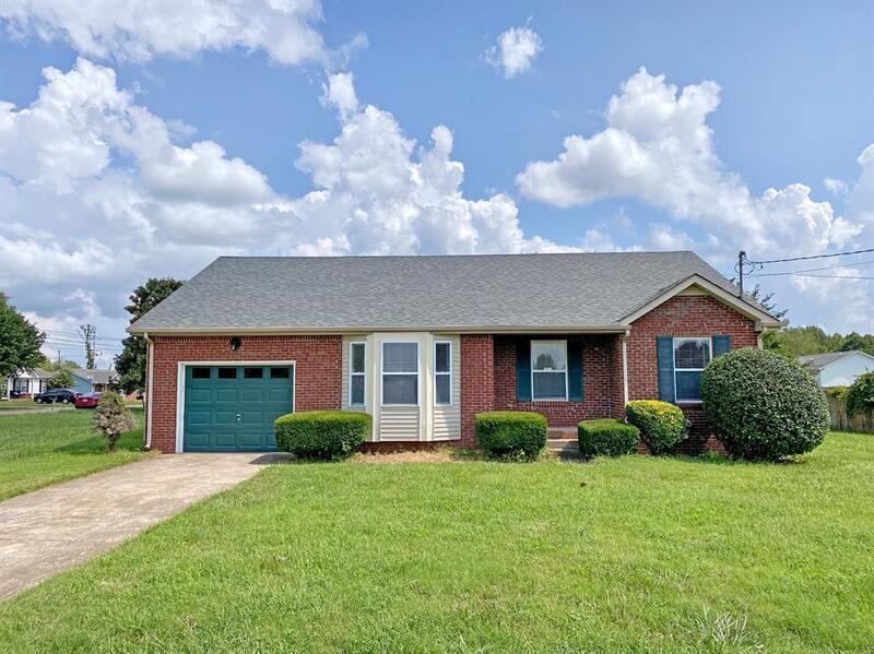 701 Carbondale Dr in Oak Grove, KY - Building Photo