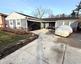 23838 Barfield St in Farmington Hills, MI - Building Photo
