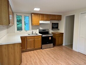 115 Center St in Wolcott, CT - Building Photo - Building Photo