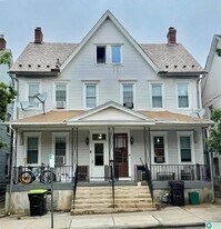 715 E 5th St in Bethlehem, PA - Building Photo