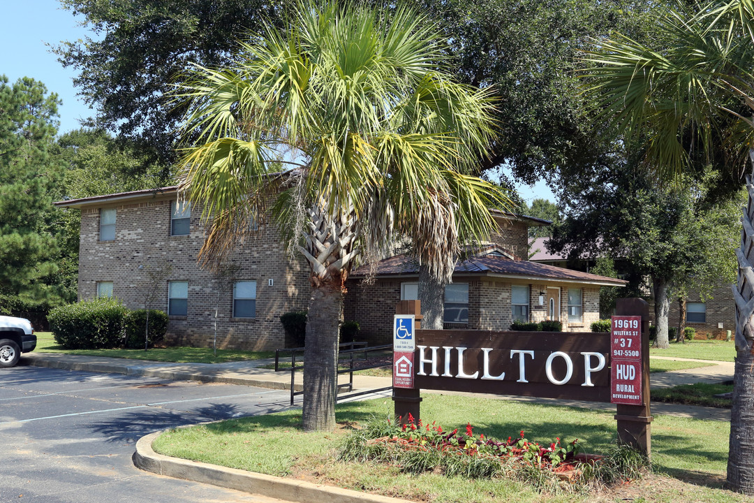 Hilltop Apartments in Robertsdale, AL - Building Photo