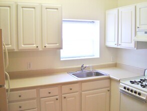 1401 Madison Ave in Baltimore, MD - Building Photo - Building Photo