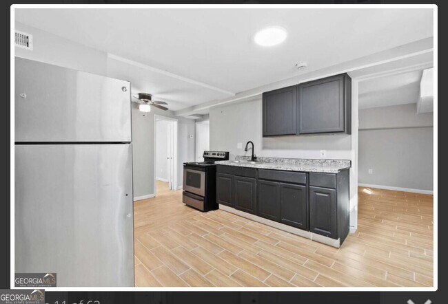 477 Fairlane Cir NW in Atlanta, GA - Building Photo - Building Photo