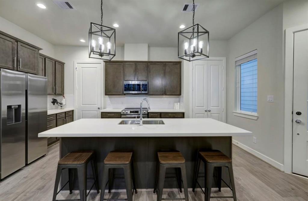 2214 Roozy Lk Ln in Houston, TX - Building Photo