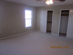 4220 Minnard Ct in Virginia Beach, VA - Foto de edificio - Building Photo