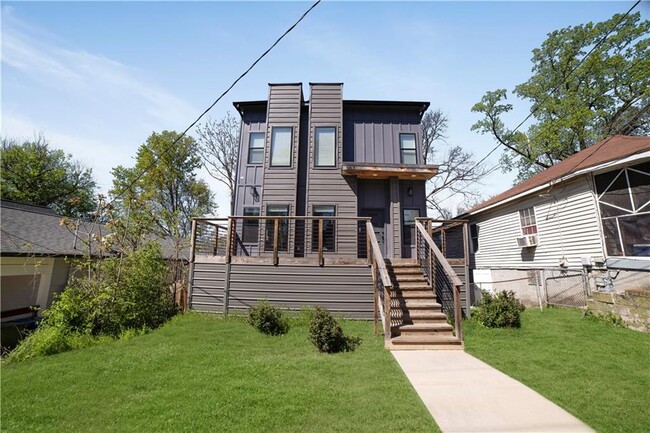 property at 957 Ashby Grove SW