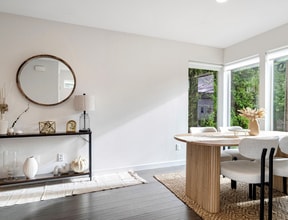 8853 Stone Ave N in Seattle, WA - Building Photo - Building Photo