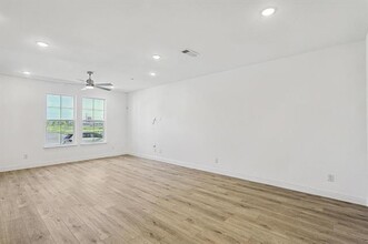 9665 Speaker Dr in Frisco, TX - Building Photo - Building Photo