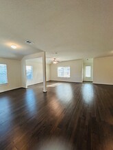 741 Carol Dr in Hutto, TX - Building Photo - Building Photo