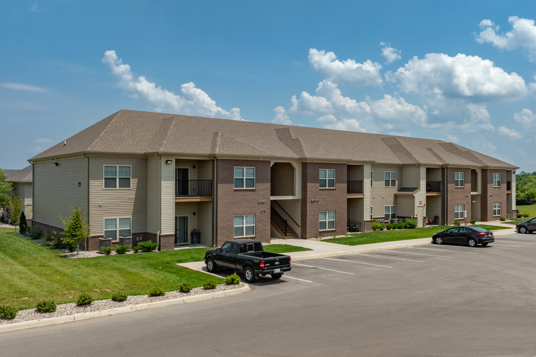 Parkside Trace Apartments in Charlestown, IN - Building Photo