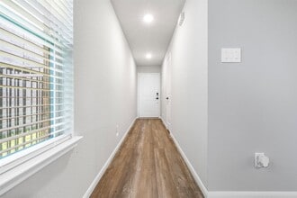 27107 Blue Pool Dr in Katy, TX - Building Photo - Building Photo