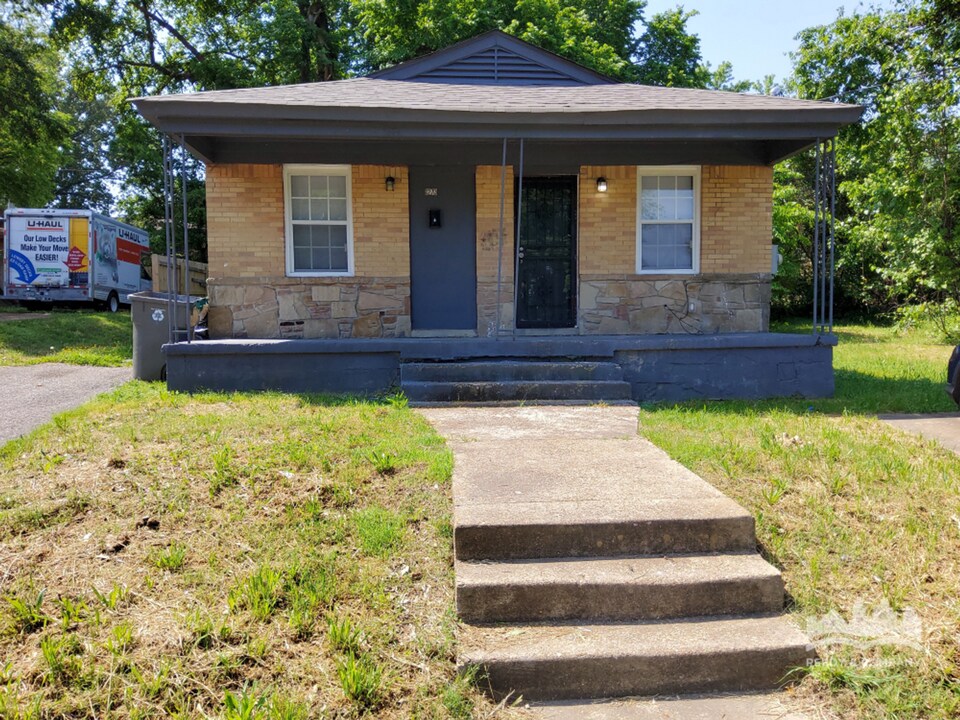 1273 Capital Ave in Memphis, TN - Building Photo