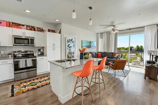 Edison Riverside Apartments