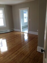 35 South St, Unit #2 in Waltham, MA - Building Photo - Building Photo